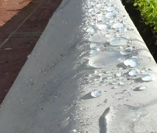 锦山镇硅烷浸渍涂料在混凝土保护中的应用